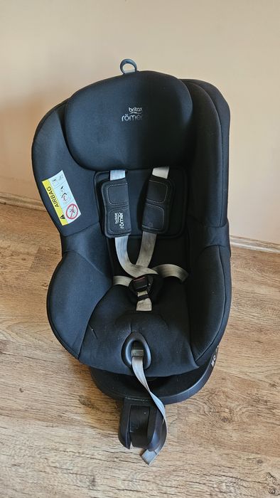 Fotelik samochodowy Britax Romer Dualfix 2R Isofix Cosmos Black