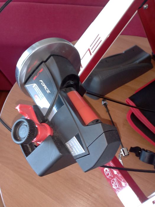 Trenażer rowerowy ELITE Novo Forc