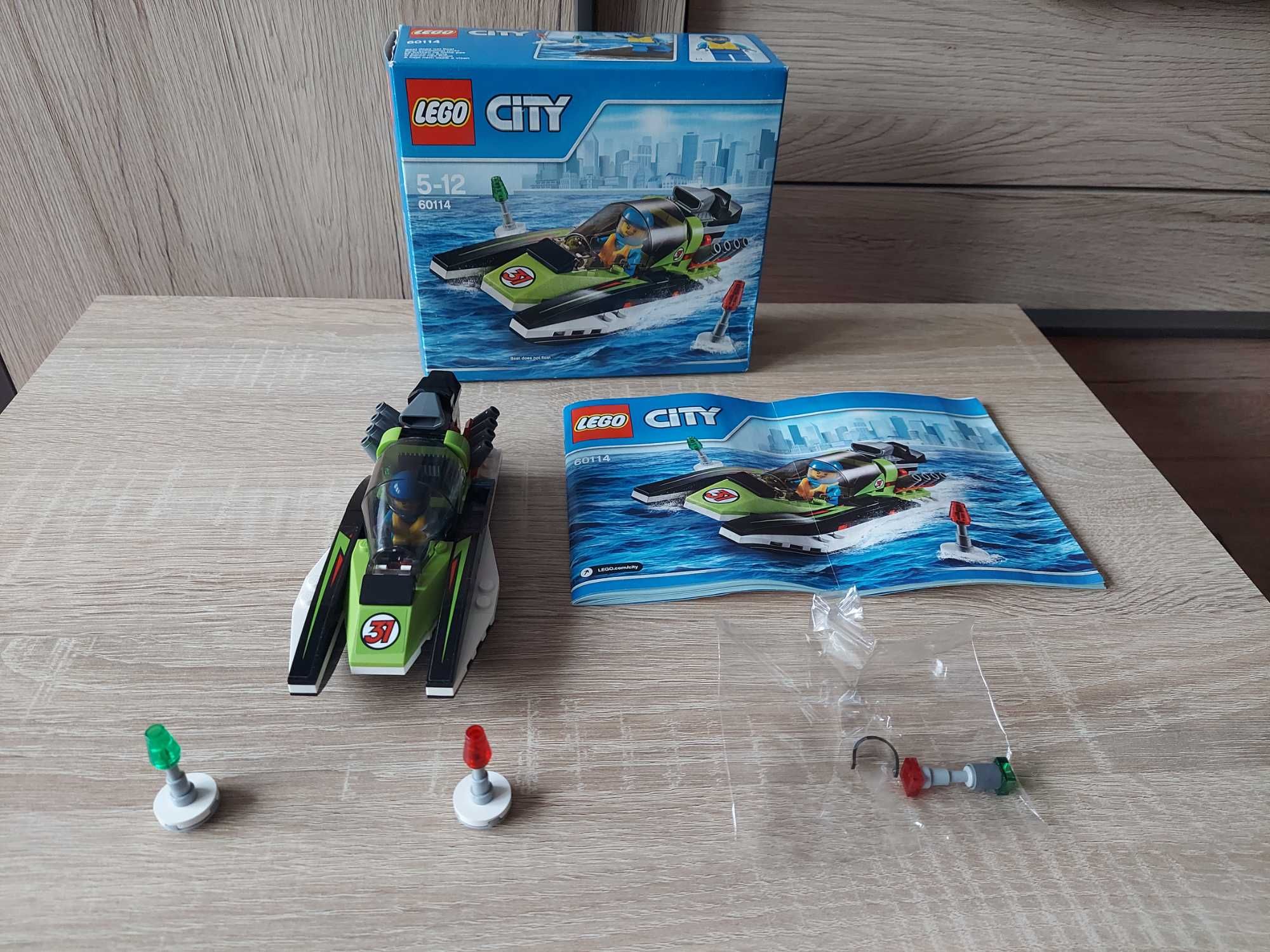 klocki Lego City 60114 Łódź wyścigowa