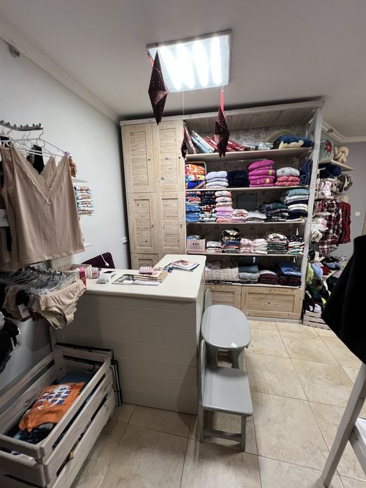 Шафа з натурального дерева