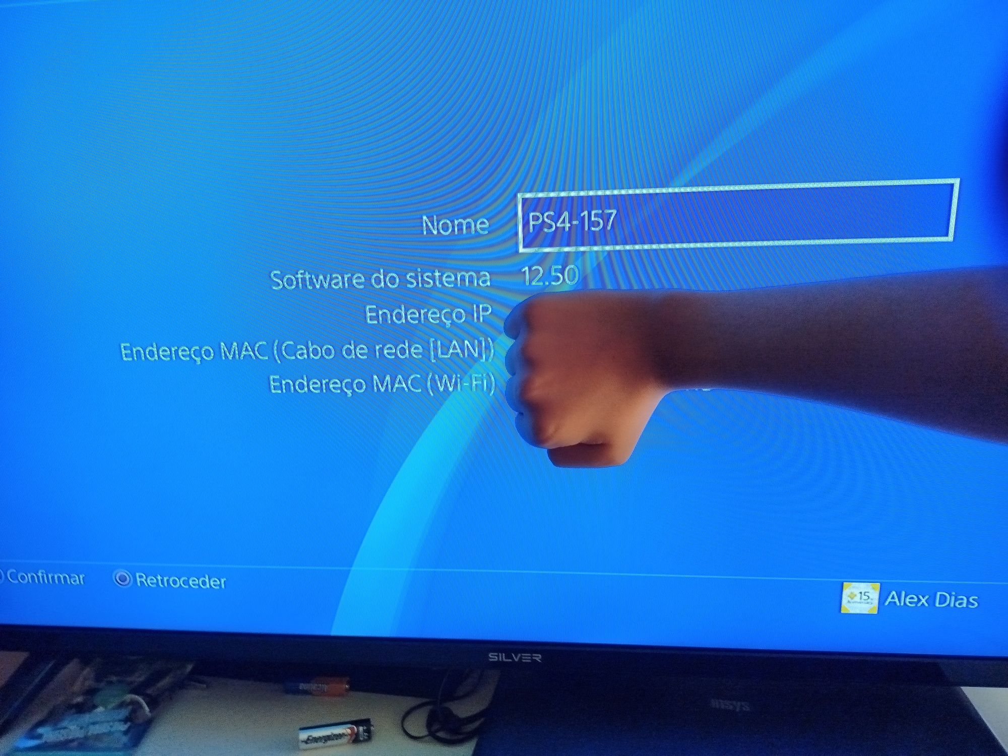 Ps4 fat com 500 gigas com 2 jogos