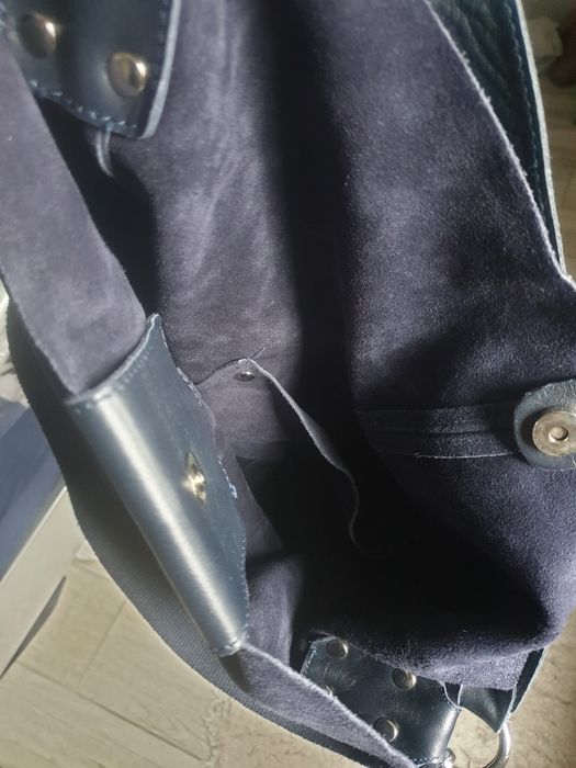 Skórzana zamszowa torba granat