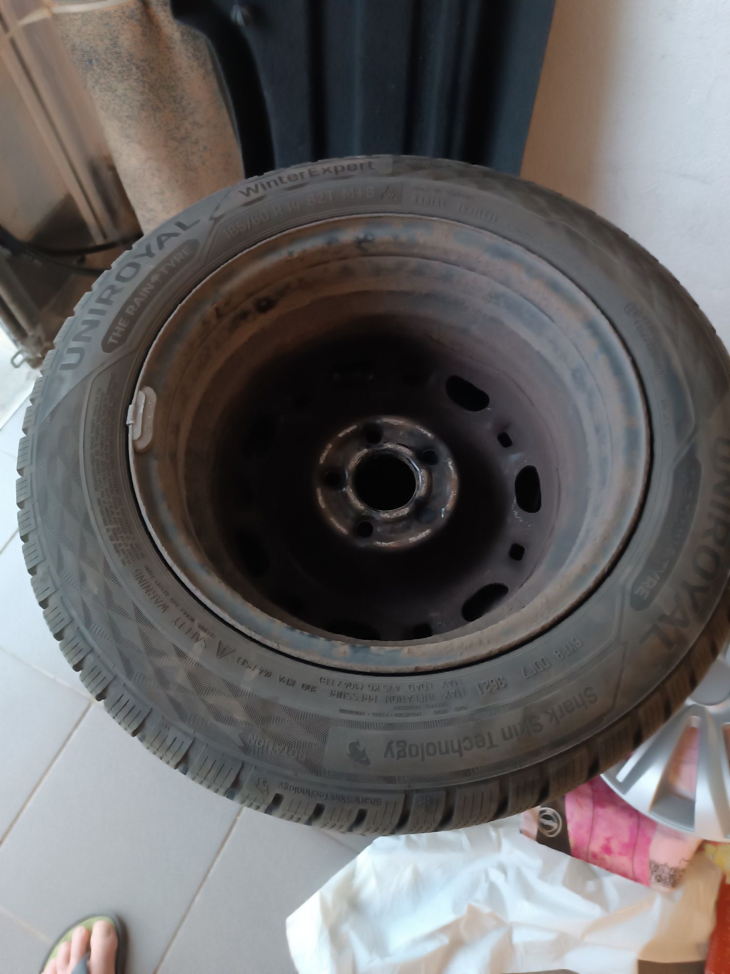 Opony zimowe 185/60r14