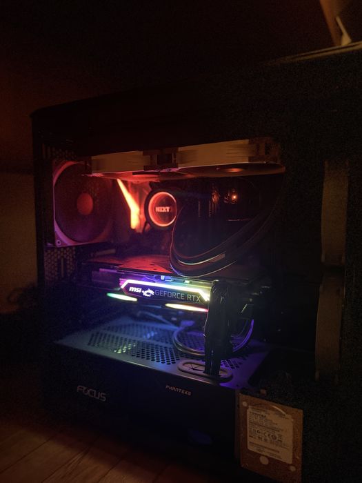 PC i7 8700k + RTX 2080
