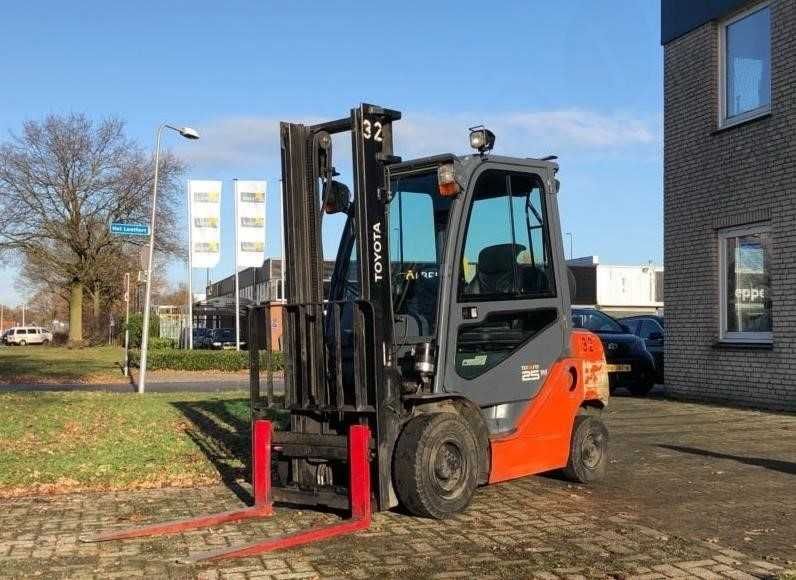 Оренда/Послуги автокрана, самосвала, маніпулятора, екскаватора