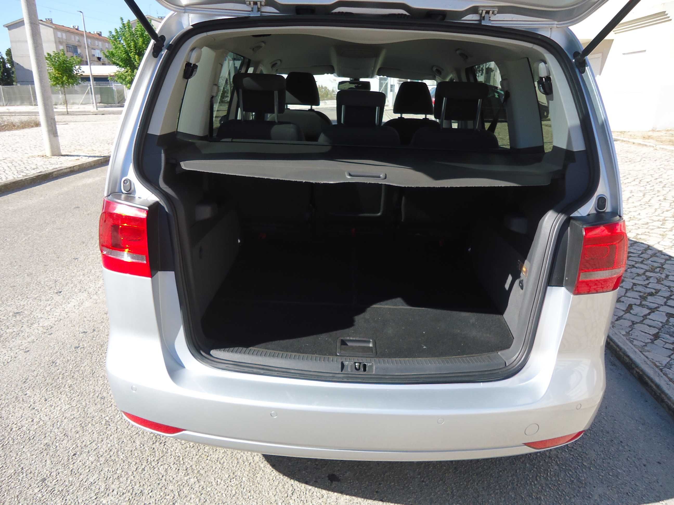 VW Touran 1.6 TDI Nacional 7 lugares