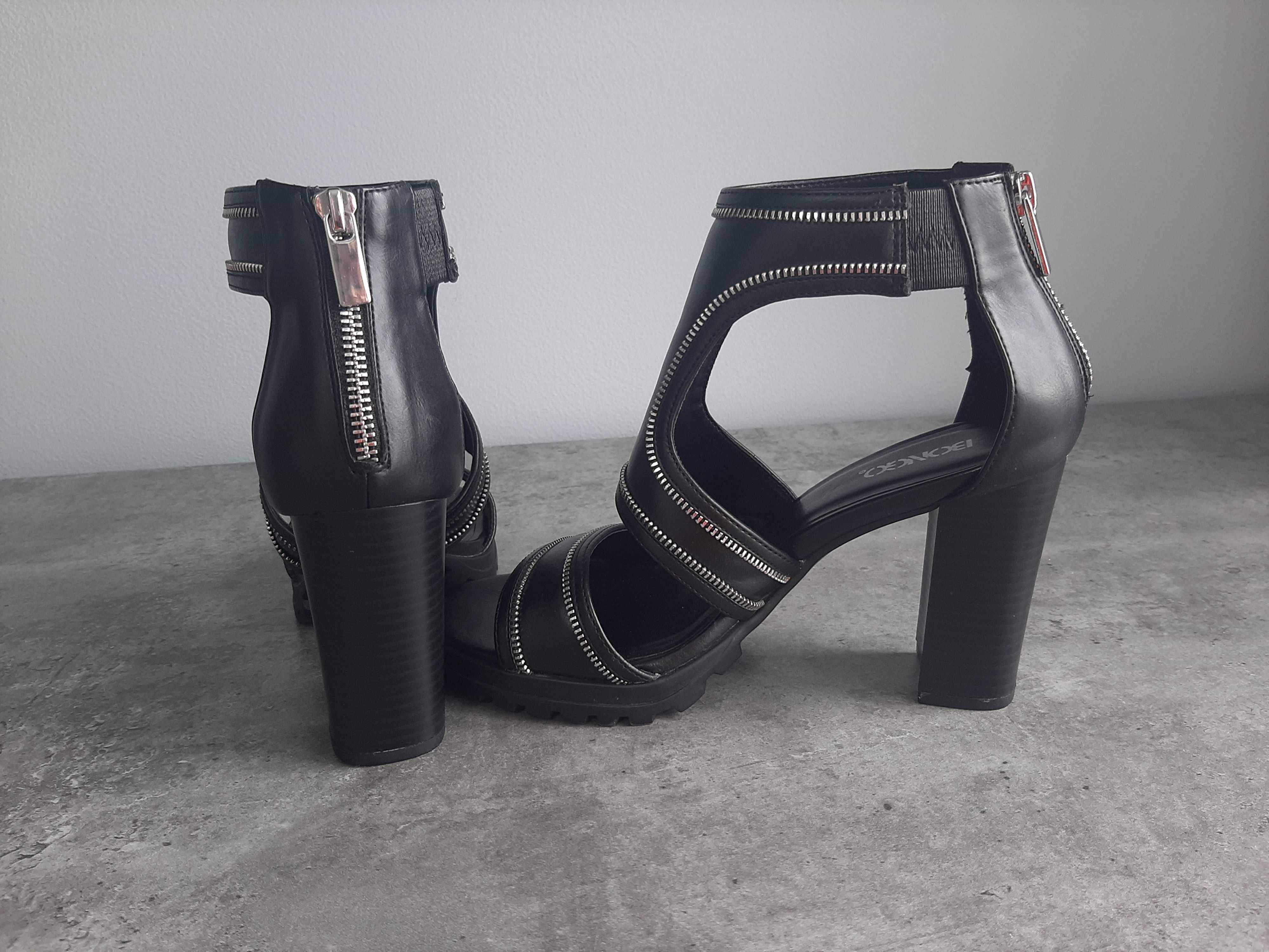 Buty na wysokim obcasie czarne nowe.