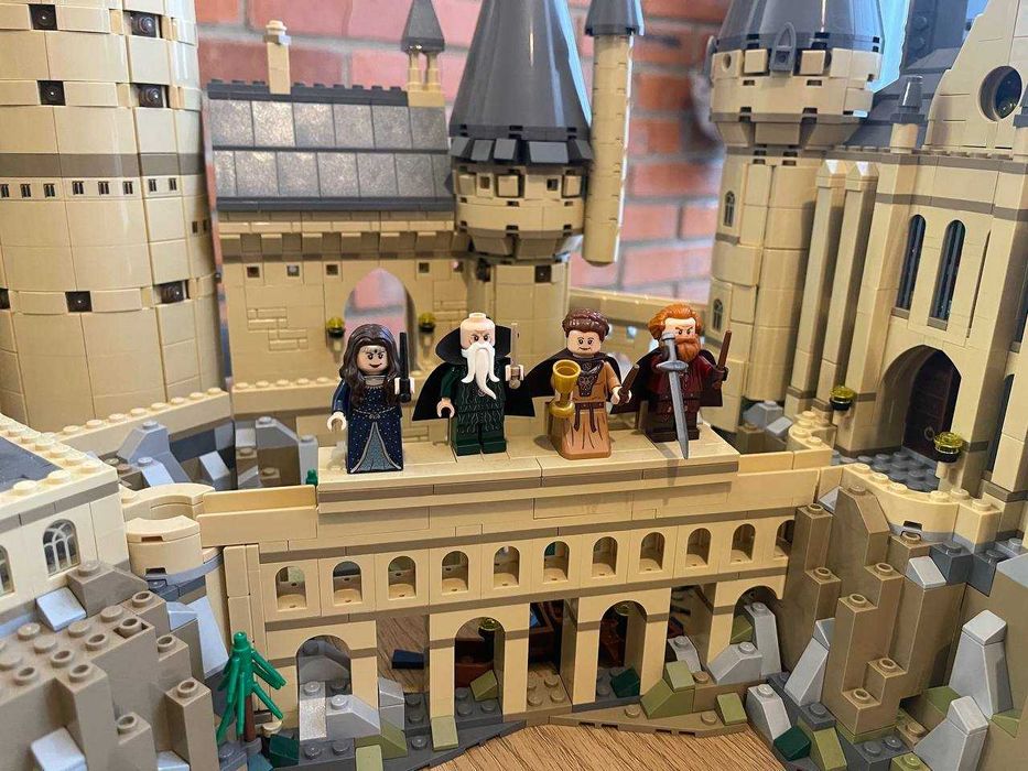 LEGO Harry Potter Замок Хогвартс 6020 деталей (71043)\ Hogwarts Castle