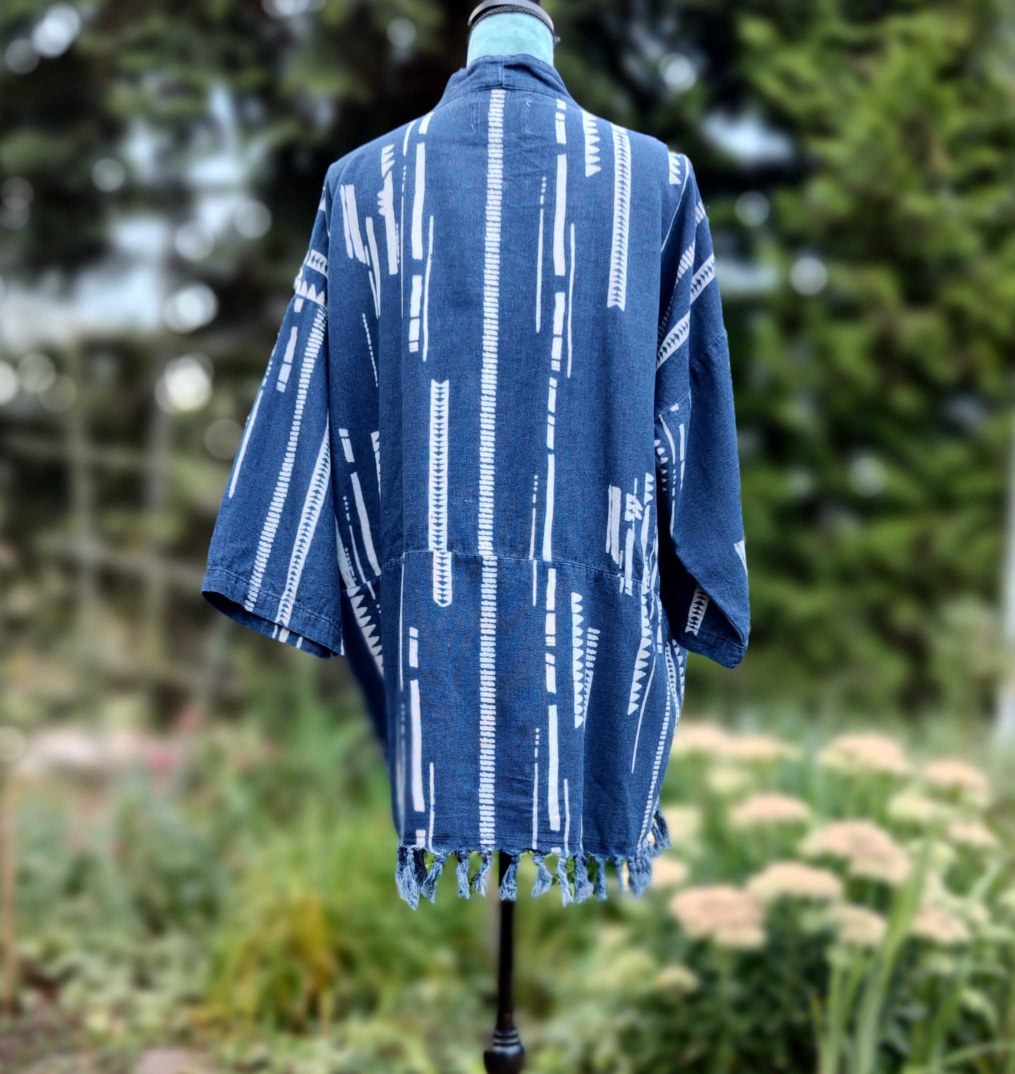 Niebieska granatowa narzutka Pull&Bear boho bohemian bawełna kurtka