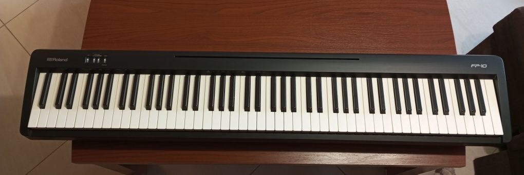 Roland FP-10 pianino cyfrowe