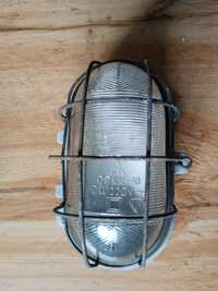 lampa przemysłowa techniczna PRL