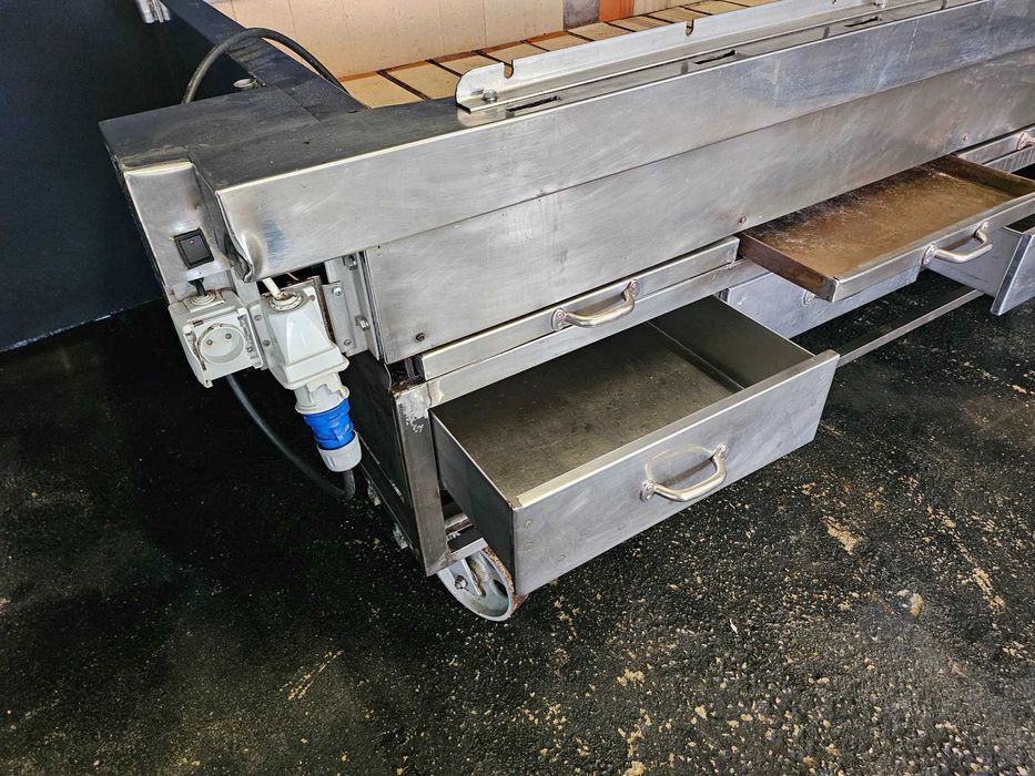 Grelhador a carvão para frangos