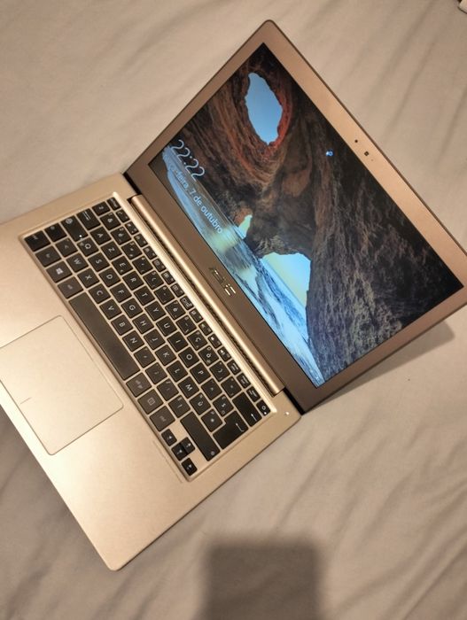 Notebook ASUS ZenBook UX303LB