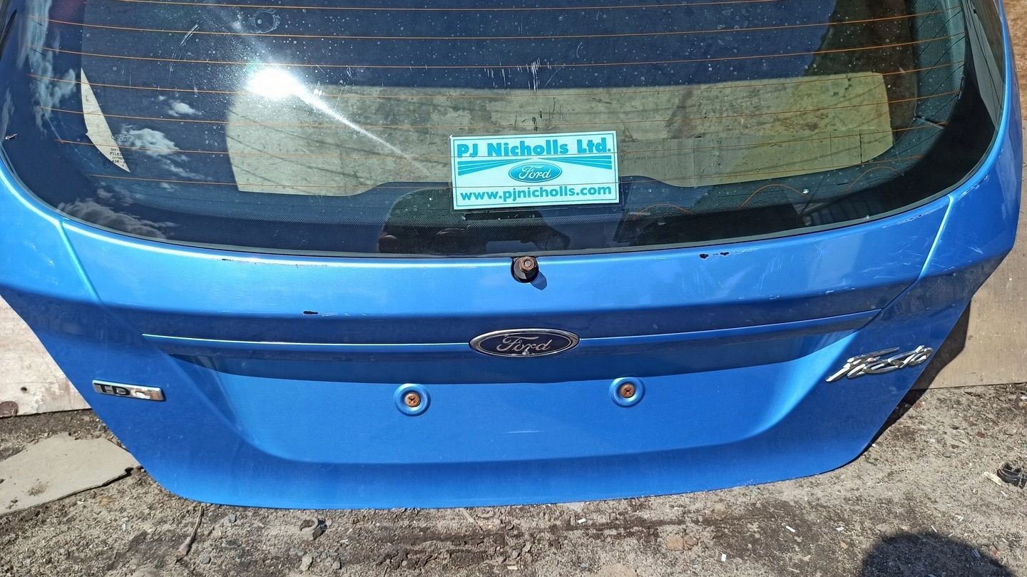 lotka spoiler Tył Ford Fiesta MK VI 08-12 MK7 zamek klapa
