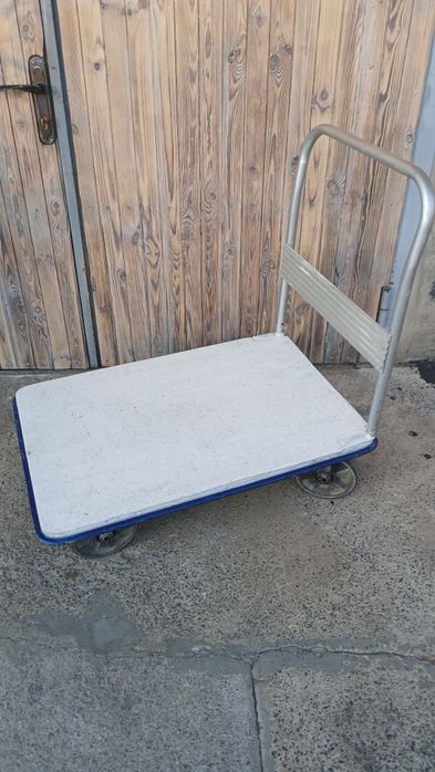 Тачка, возик, платформа