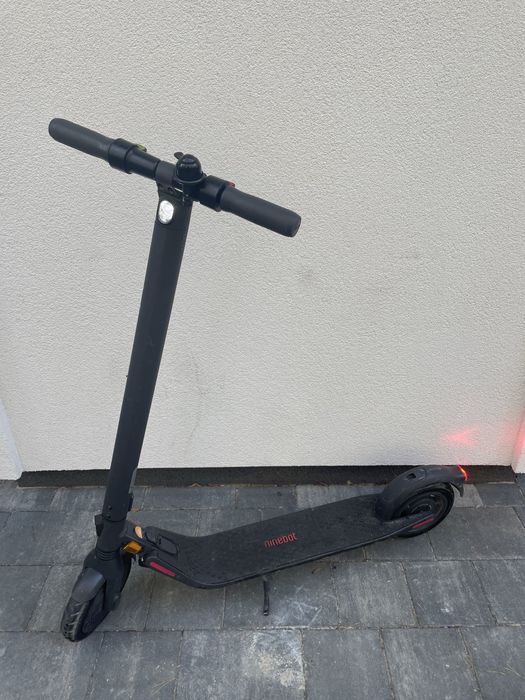 Hulajnoga elektryczna nineboot