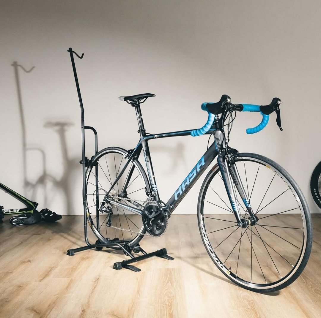 CyclingDeal Premium pionowy i poziomy stojak na rowery