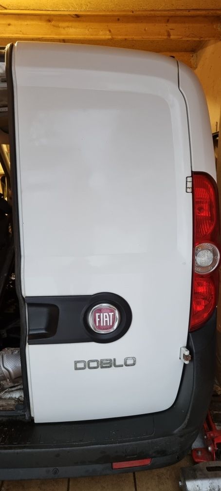 Drzwi Tył Prawe Fiat Doblo II. Kolor 249. Polecam !