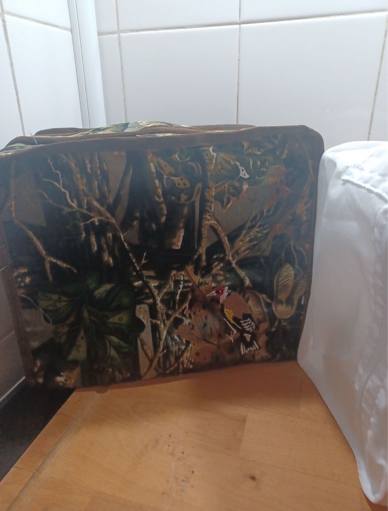 Capa camuflagem e Branca