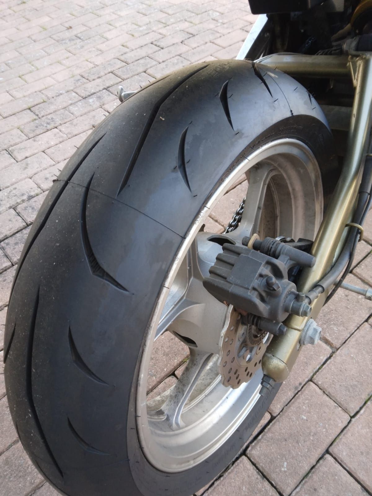 Kawasaki ER-6n 600cc - 2007 | Apenas 5.700 km!