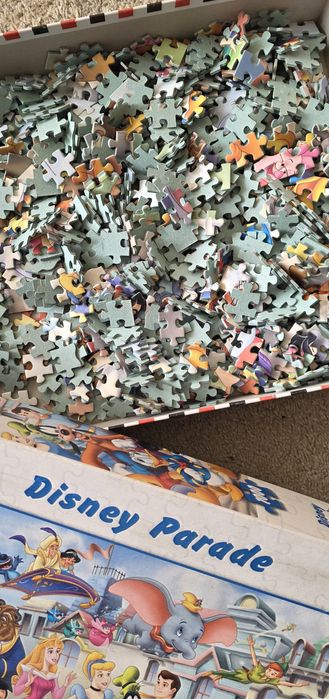 Puzzle DISNEY PARADE 1000 Peças da marca EDUCA