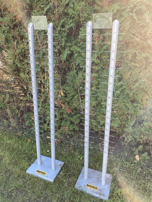 2 stojaki ekspozytory na okulary sloneczne wysokość 180 cm