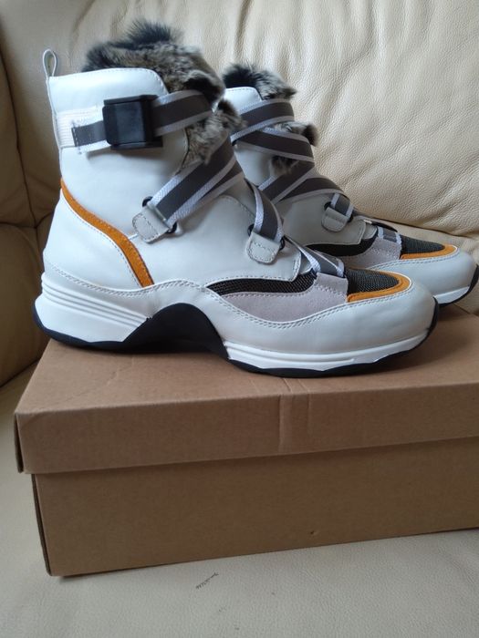 Buty nowe skórzane 38