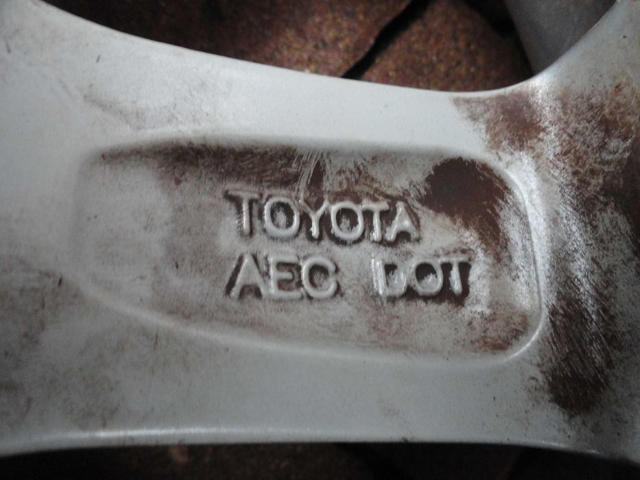 Felgi Aluminiowe 15 4x100 Toyota YARIS III Orginał