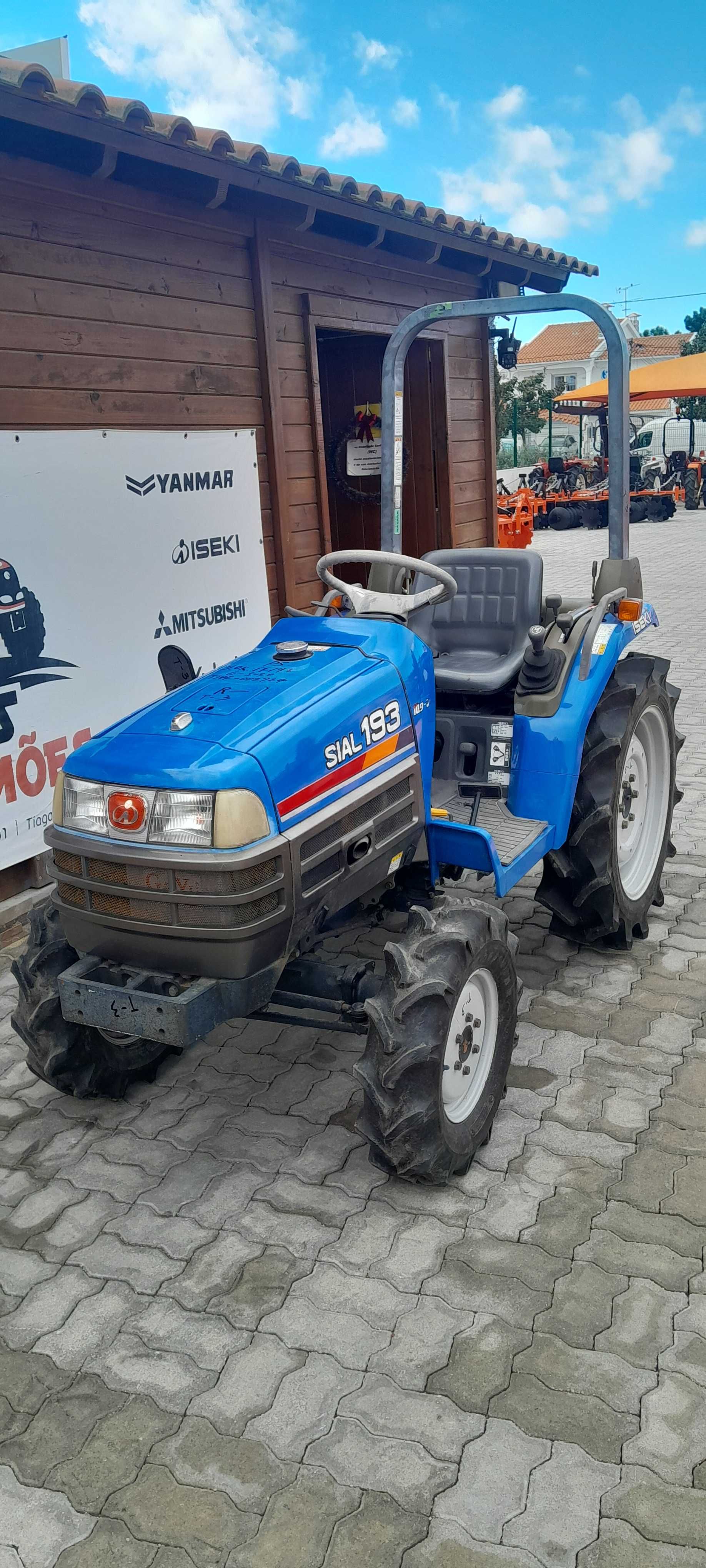 ISEKI TF193, 4x4 com aro de proteção rebatível