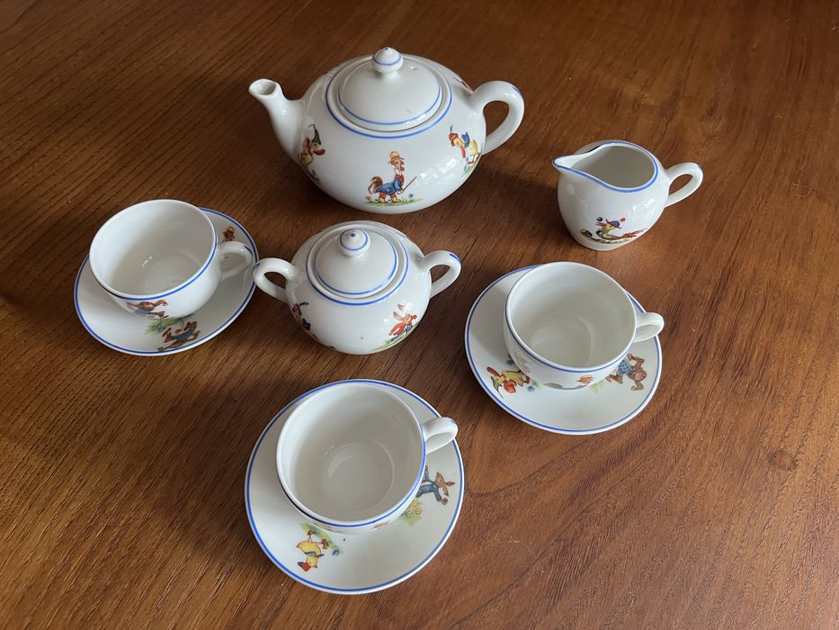 Serviço de chá de brincar de cerâmicado Candal