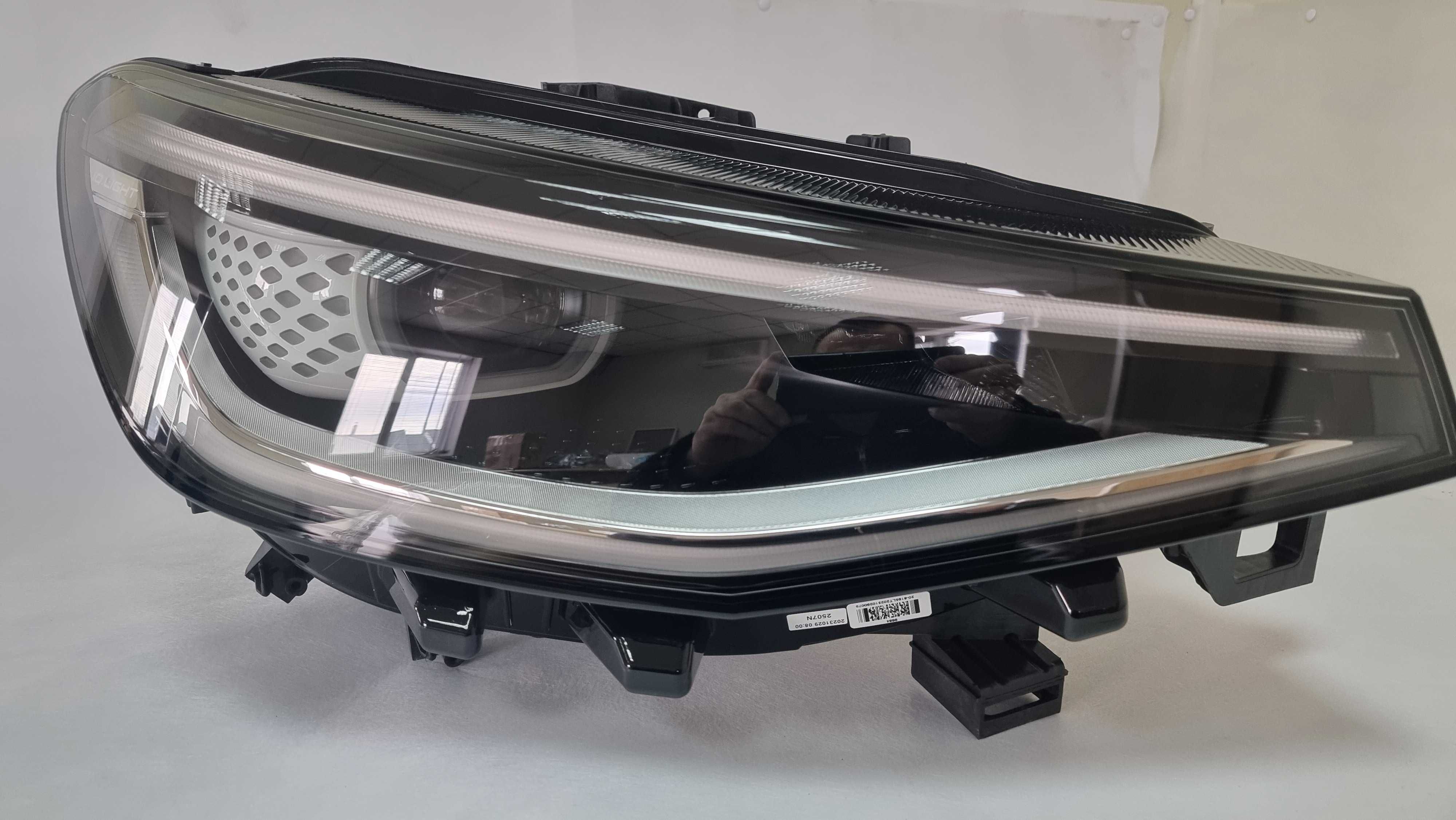 Светодиодная фара с матричным модулем ID4  11G 941 035 Кітай нова
11G