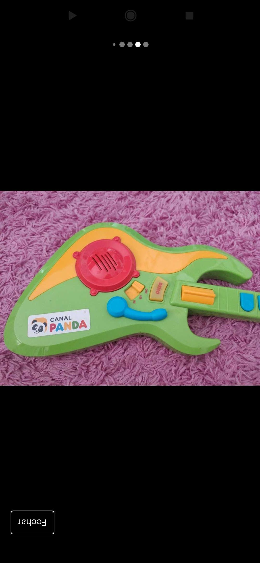 Panda guitarra musical