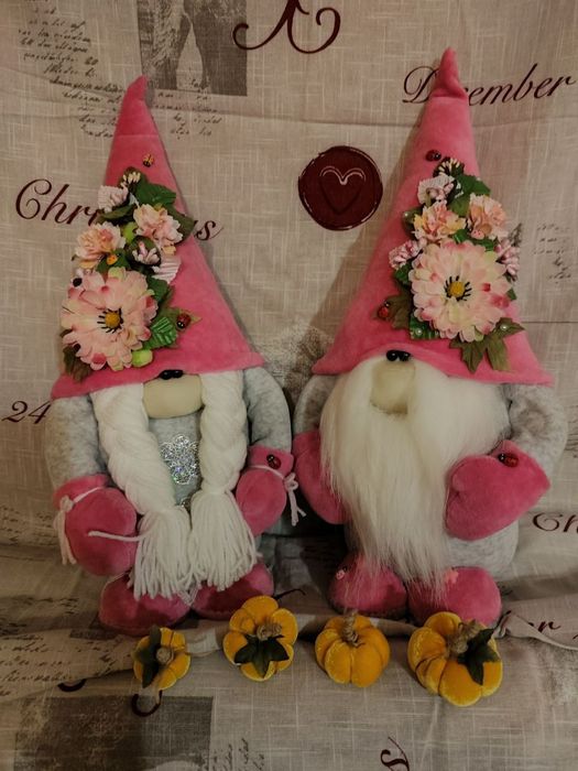 Семейная пара скандинавских гномов летняя коллекция