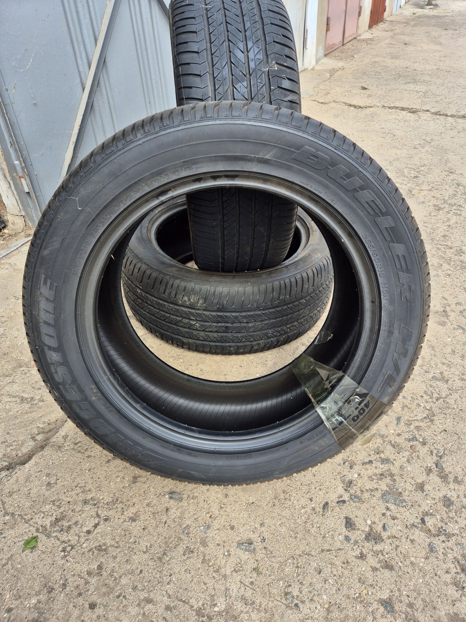 Літня гума. Колеса 265/50R19 Bridgestone