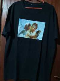 T-shirt preta com Anjos