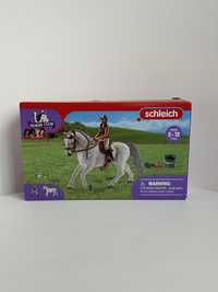 Schleich 41433 jeździec pokazowy z klaczą LIPIZZANER