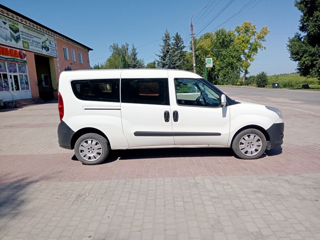 Продам Фіат Добло 2011 р.в. 1.6. дизель