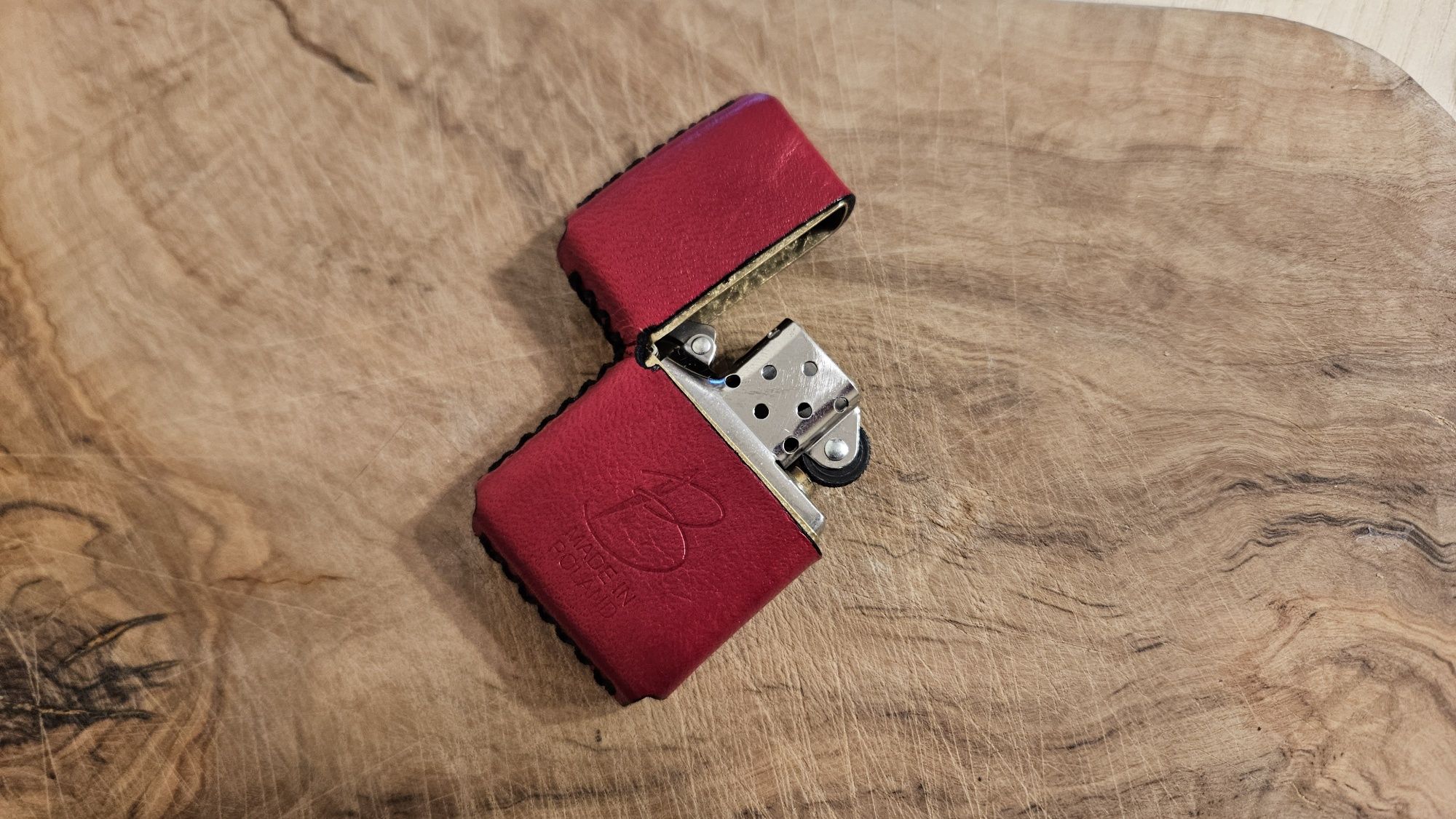 Borubar Skóroszyj - skórzane etui na Zippo