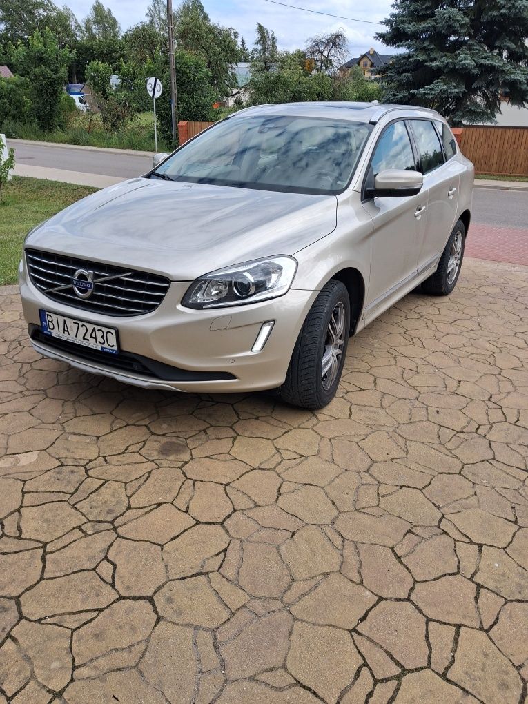 Spredam Volvo XC60 2.4 D5 AWD Summum 2016r.