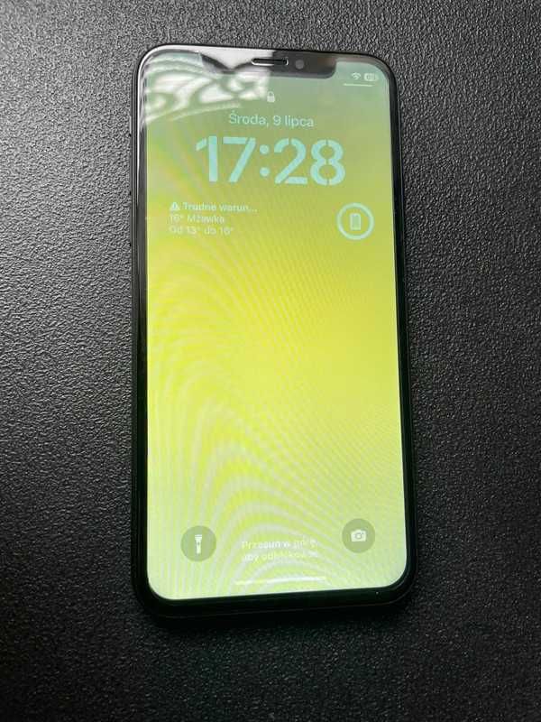 Iphone X 89% baterii