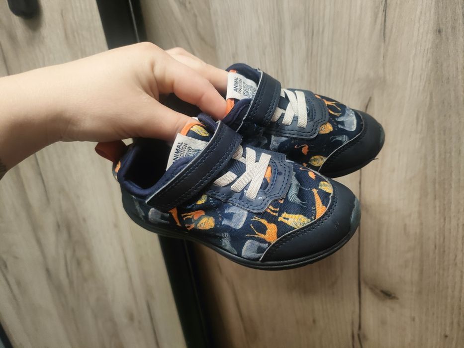H&M rozm 24 zwierzęta Zoo safari
buty siateczkowe, lekkie przewiewne