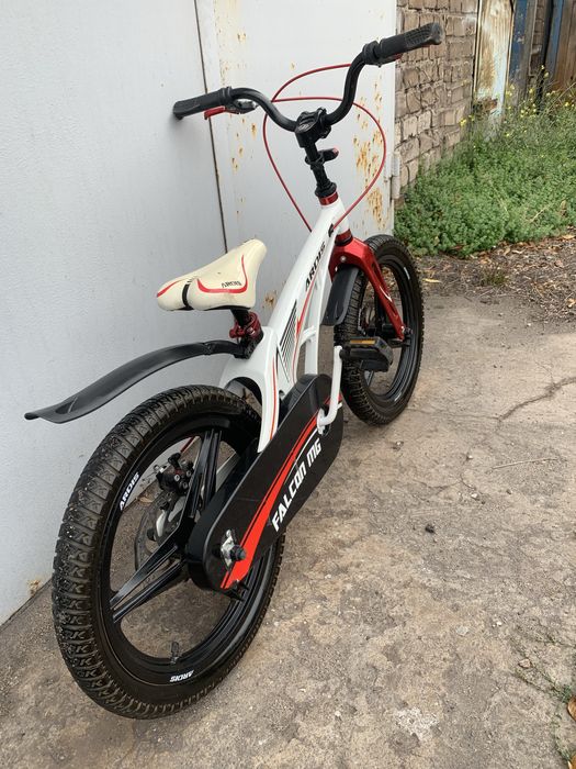 Детский велосипед Ardis,на 18 колесах.