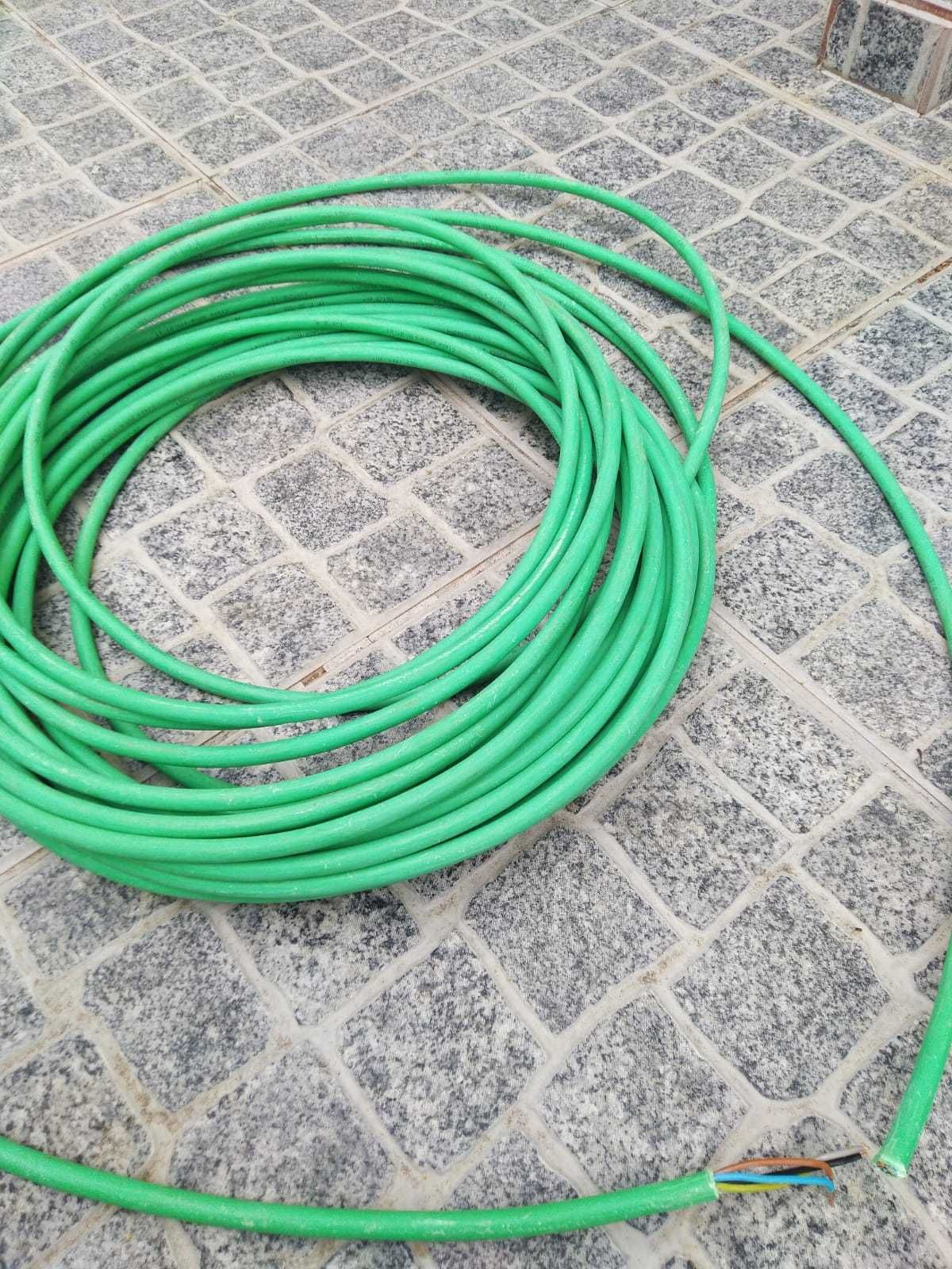 vendo Cabo elétrico verde