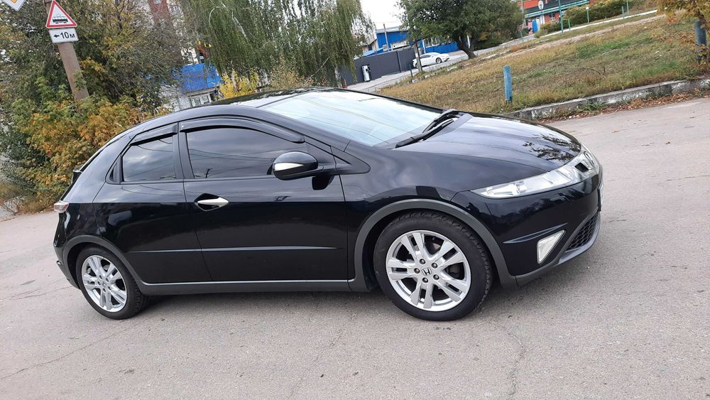 Honda Civic 5D 2010 р 1.8 АТ газ 96000 км пробіг