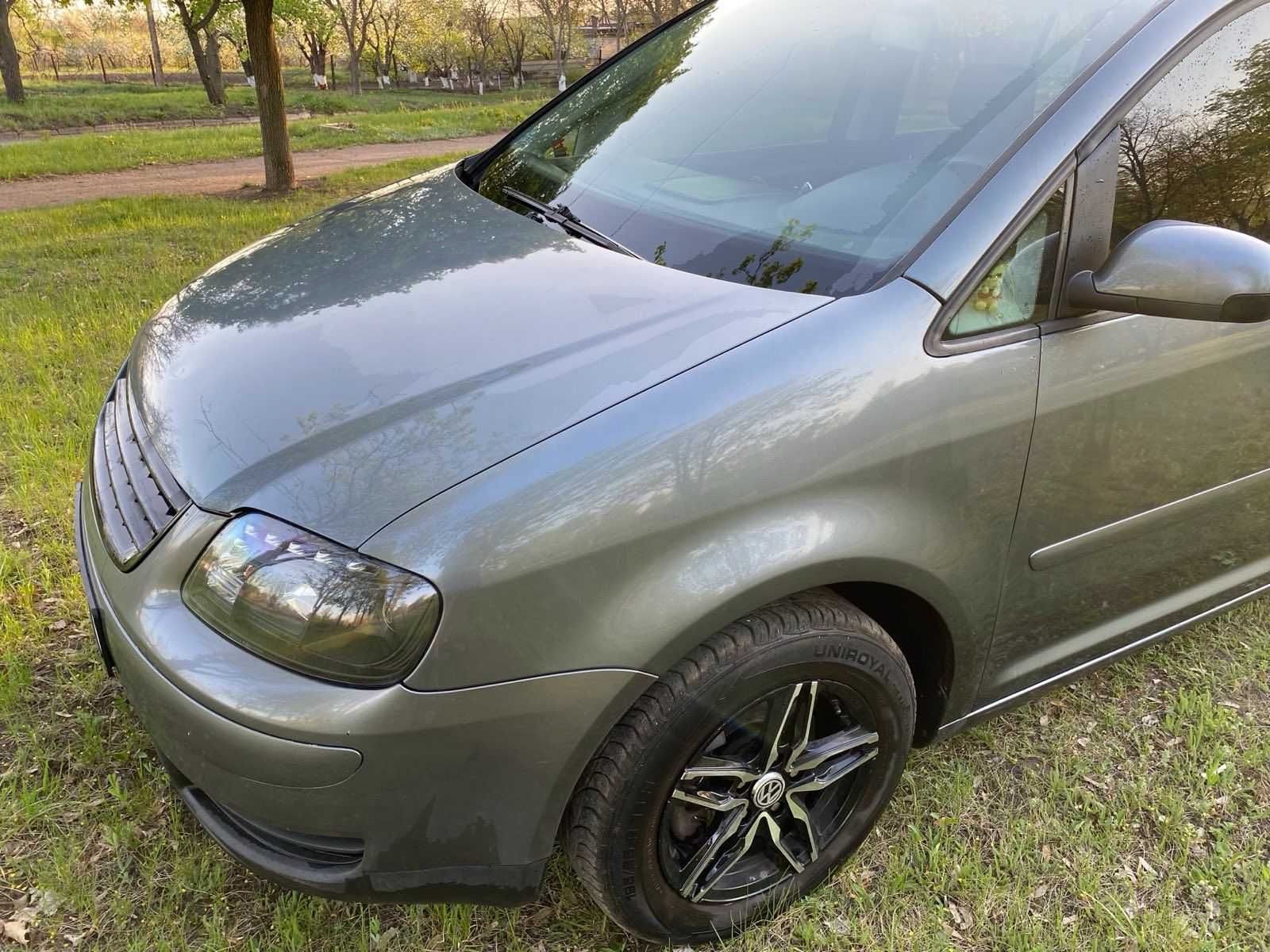 Volkswagen Touran 1T1