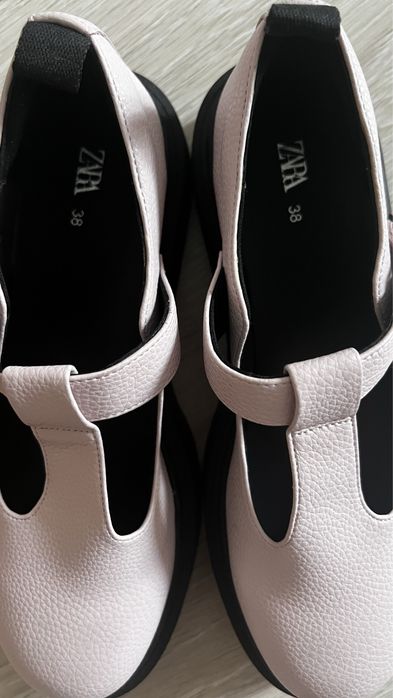 Туфлі в школу Zara - p. 38 в стилі Dr Martens