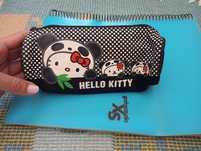 Estojo Hello Kitty x Panda