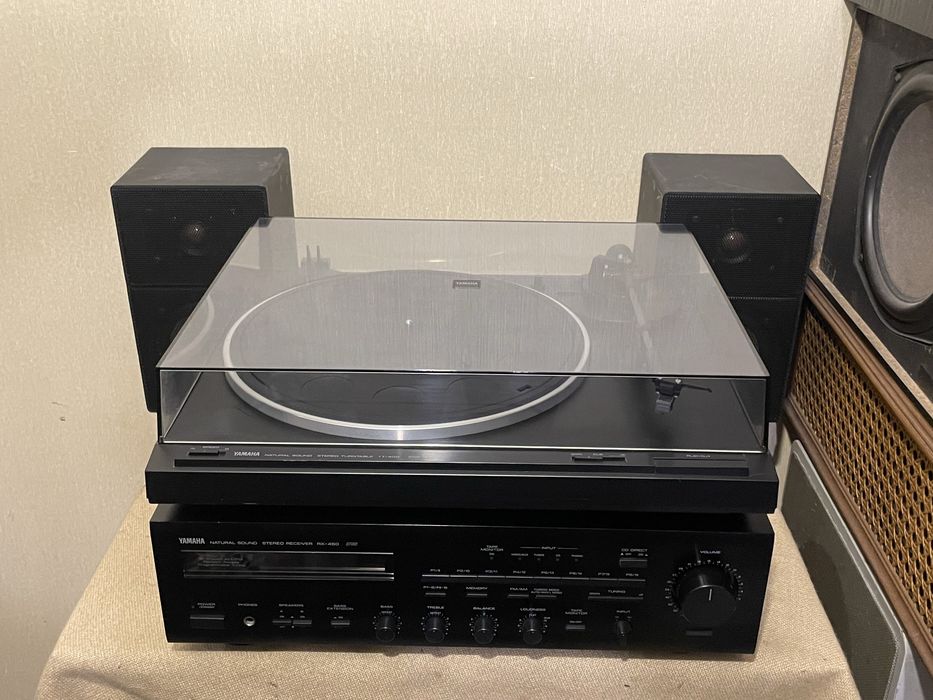 Проигрыватель винила + ресивер + акустика TECHNICS / YAMAHA TT-400