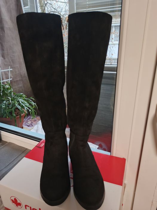 Продам зимние сапоги натуральная замша