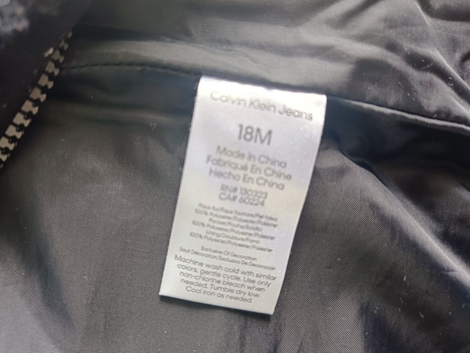 Czarna kamizelka baranek Calvin klein 18 miesięcy